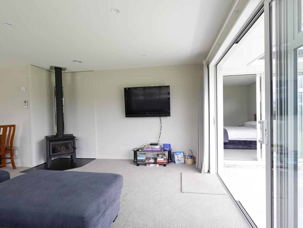 Fiordland Getaway - Te Anau Holiday Home Εξωτερικό φωτογραφία